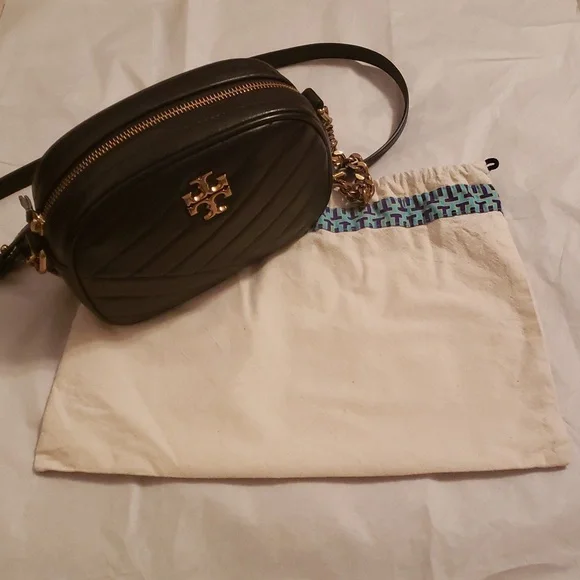 Tory Burch Leather Crossbody "Kira" Chevron Quilted Small Camera Bag, Black - Picture 12 of 13